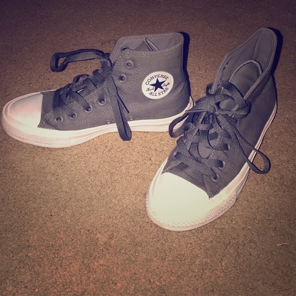 Converse high tops - Picture 1 of 3